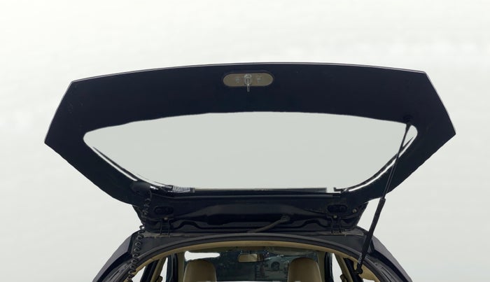 2013 Honda Brio S MT, Petrol, Manual, 35,091 km, Boot Door Open