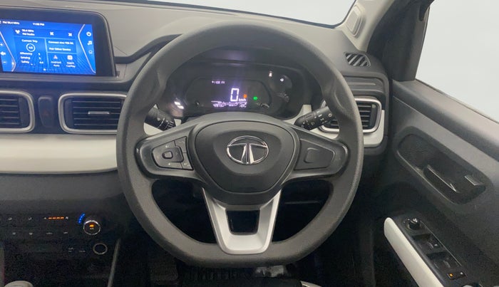 2023 Tata PUNCH ACCOMPLISHED DAZZLE SUNROOF CNG MT, CNG, Manual, 42,835 km, Steering Wheel Close Up