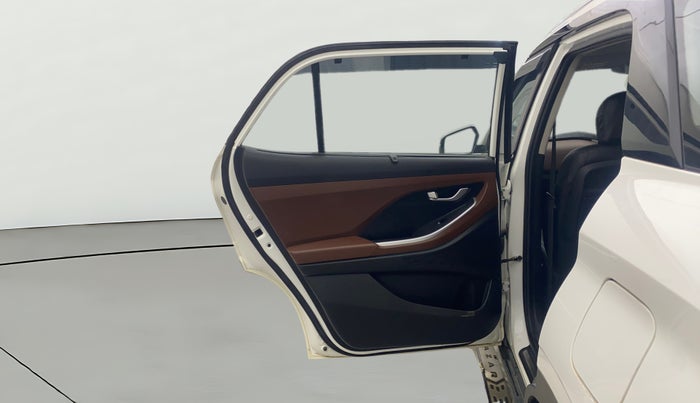 2021 Hyundai ALCAZAR PRESTIGE 1.5 MT 7STR, Diesel, Manual, 43,823 km, LHS Rear Door