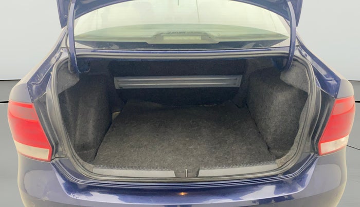2014 Volkswagen Vento HIGHLINE 1.2 TSI, Petrol, Manual, 1,13,524 km, Boot Open Zoomed View
