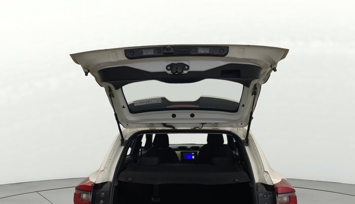 2022 Nissan MAGNITE XV TURBO CVT, Petrol, Automatic, 33,823 km, Boot Door Open