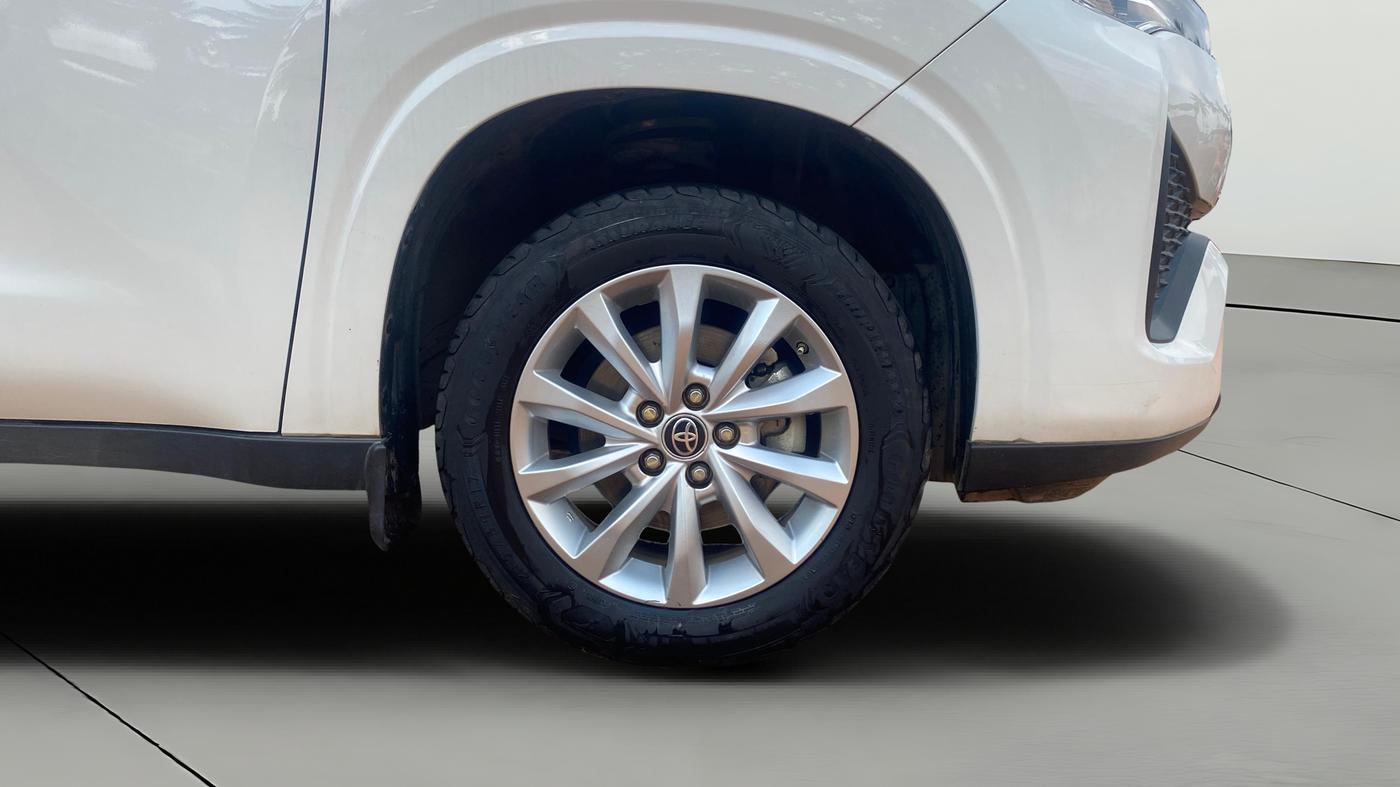2023 Toyota INNOVA HYCROSS VX HYBRID 7 STR, Hybrid, Automatic, 59,352 km, Right Front Wheel