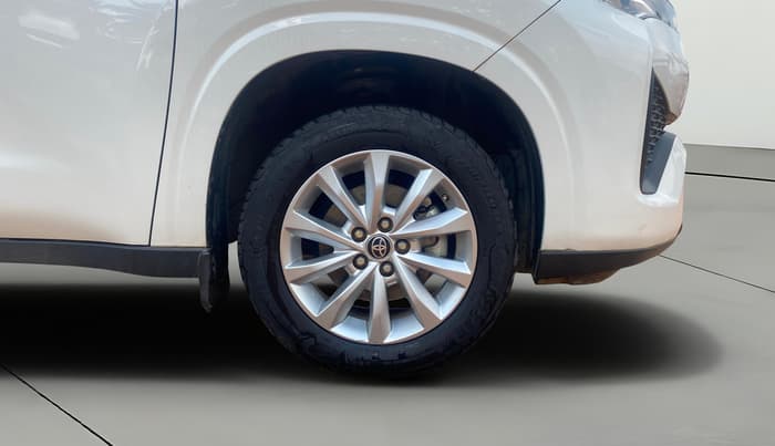 2023 Toyota INNOVA HYCROSS VX HYBRID 7 STR, Hybrid, Automatic, 59,352 km, Right Front Wheel