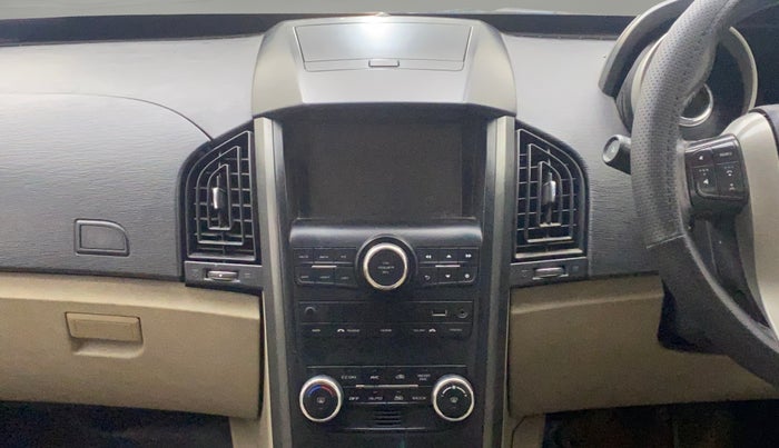 2016 Mahindra XUV500 W10 AT, Diesel, Automatic, 89,467 km, Air Conditioner