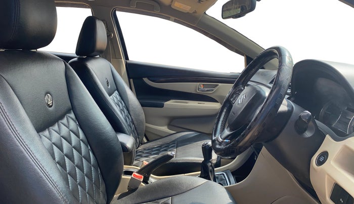 2016 Maruti Ciaz ZXI+, Petrol, Manual, 1,04,600 km, Right Side Front Door Cabin