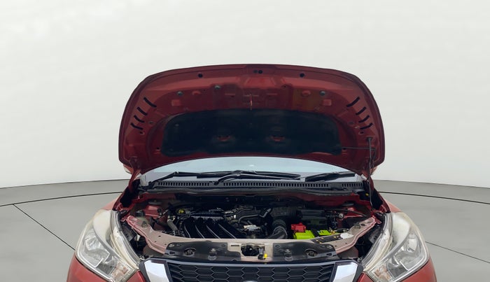 2020 Nissan Kicks XV 1.5, Petrol, Manual, 1,05,805 km, Open Bonet