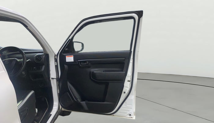 2024 Maruti S PRESSO VXI S-CNG, CNG, Manual, 32,883 km, RHS Front Door