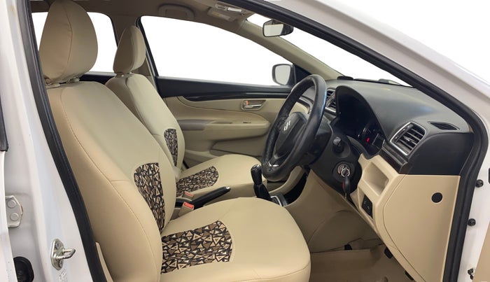 2017 Maruti Ciaz DELTA DIESEL 1.3, Diesel, Manual, 65,617 km, Right Side Front Door Cabin