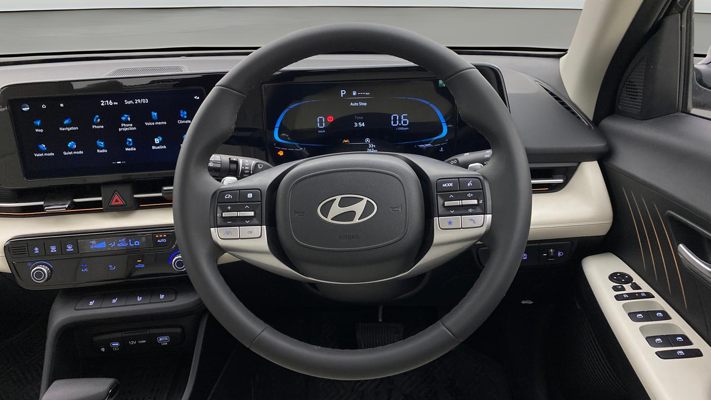 2025 Hyundai Verna SX(O) 1.5 MPI IVT , Petrol, Automatic, 261 km, Steering Wheel Close Up
