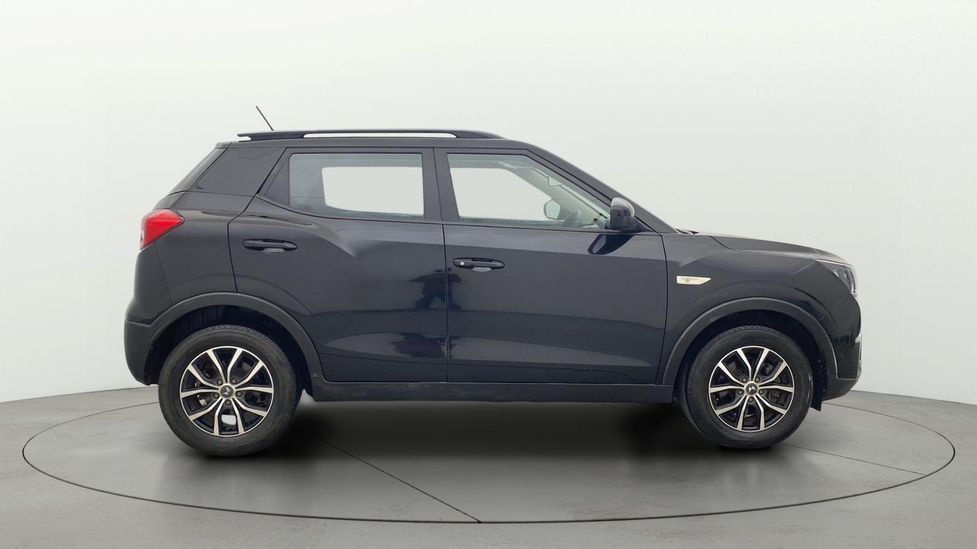 2023 Mahindra XUV300 W6 1.5 Diesel, Diesel, Manual, 43,444 km, Right Side View