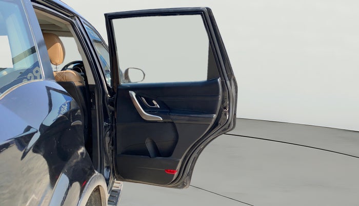 2019 Mahindra XUV500 W11 AT, Diesel, Automatic, 53,985 km, RHS Rear Door