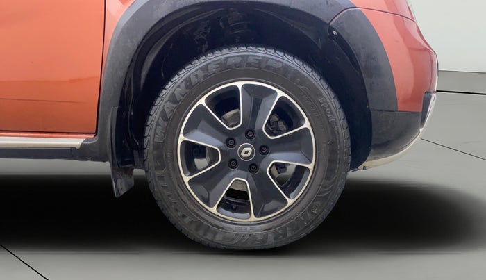 2018 Renault Duster 110 PS RXZ DIESEL, Diesel, Manual, 88,316 km, Right Front Wheel