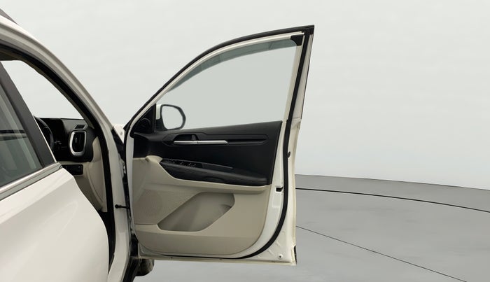 2021 KIA SONET HTX 1.0 IMT, Petrol, Manual, 52,761 km, RHS Front Door