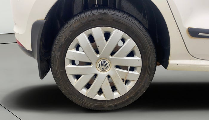 2017 Volkswagen Polo COMFORTLINE 1.2L, Petrol, Manual, 70,942 km, Right Rear Wheel