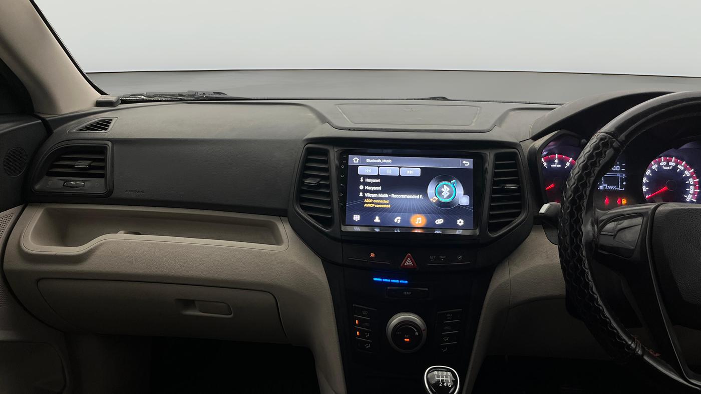 2021 Mahindra XUV300 W4 1.2 PETROL, Petrol, Manual, 63,929 km, Air Conditioner