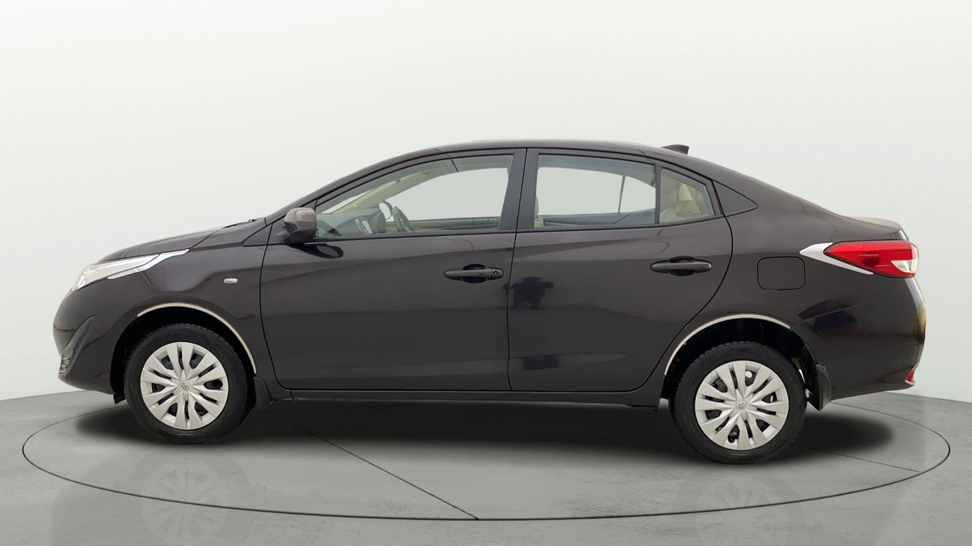 2021 Toyota YARIS J CVT, Petrol, Automatic, 35,613 km, Left Side