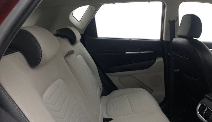 2022 KIA SONET HTX 1.0 IMT, Petrol, Manual, 27,350 km, Right Side Rear Door Cabin