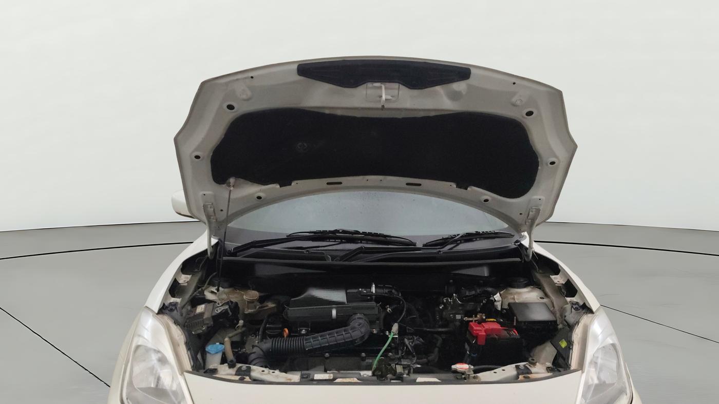2024 Maruti Dzire ZXI CNG, CNG, Manual, 26,588 km, Open Bonet