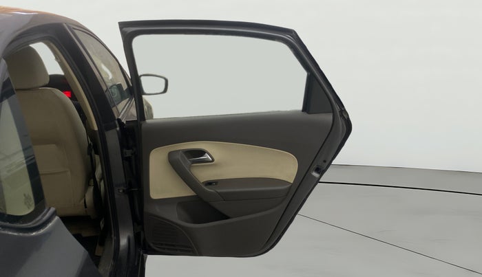 2014 Volkswagen Vento HIGHLINE PETROL AT, Petrol, Automatic, 92,209 km, RHS Rear Door