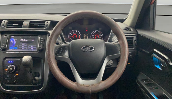 2017 Mahindra KUV 100 NXT K8 D 6 STR, Diesel, Manual, 84,353 km, Steering Wheel Close Up