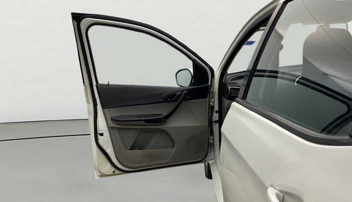 2016 Tata Tiago XT PETROL, Petrol, Manual, 18,999 km, LHS Front Door