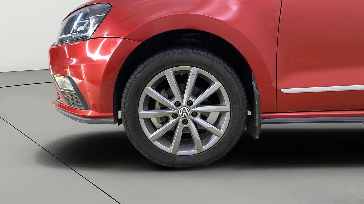 2019 Volkswagen Vento HIGHLINE PLUS 1.5 AT, Diesel, Automatic, 14,719 km, Left Front Wheel