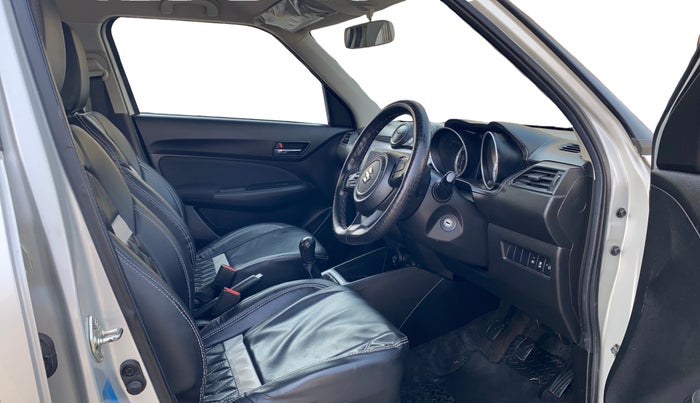 2023 Maruti Swift VXI, Petrol, Manual, 29,627 km, Right Side Front Door Cabin