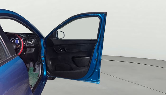 2023 Renault Kwid RXT 1.0 AMT, Petrol, Automatic, 50,901 km, RHS Front Door