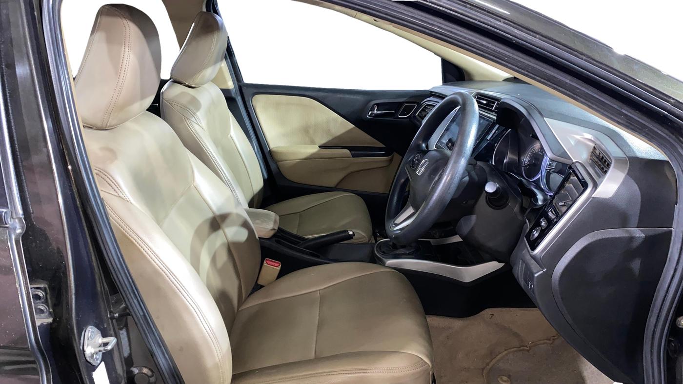 2018 Honda City 1.5L I-VTEC V MT, Petrol, Manual, 50,888 km, Right Side Front Door Cabin