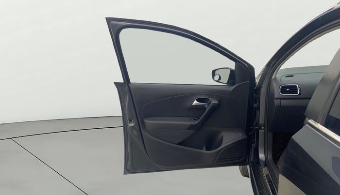 2017 Volkswagen Polo GT TSI AT, Petrol, Automatic, 67,687 km, LHS Front Door