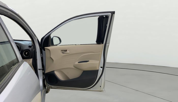 2018 Hyundai NEW SANTRO SPORTZ AMT, CNG, Automatic, 24,480 km, RHS Front Door