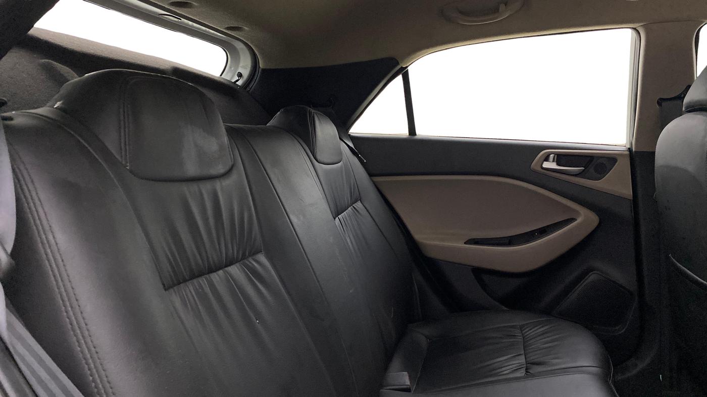 2019 Hyundai Elite i20 SPORTZ PLUS  1.2 CVT, Petrol, Automatic, 39,850 km, Right Side Rear Door Cabin