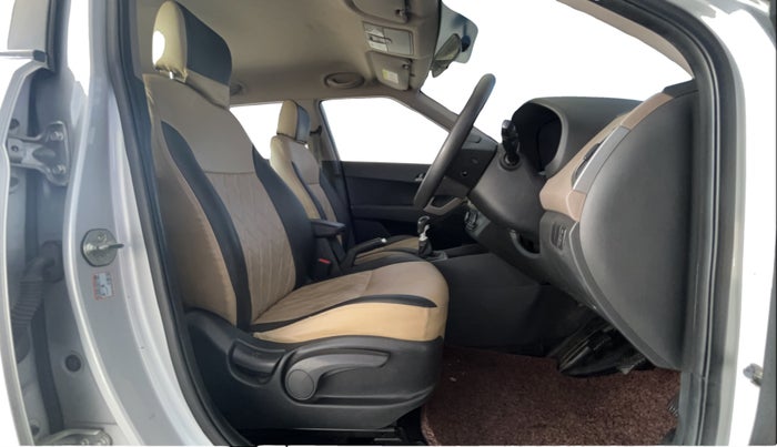 2018 Hyundai Creta SX PLUS 1.6 DIESEL, Diesel, Manual, 1,36,104 km, Right Side Front Door Cabin