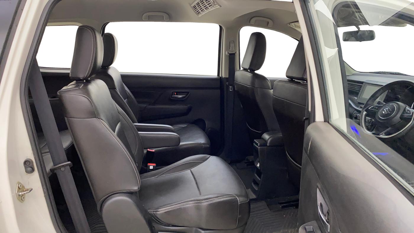 2021 Maruti XL6 ALPHA MT, Petrol, Manual, 72,457 km, Right Side Rear Door Cabin