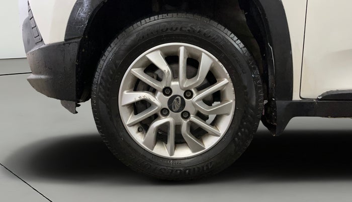 2017 Mahindra Kuv100 K6 6 STR, Petrol, Manual, 42,259 km, Left Front Wheel