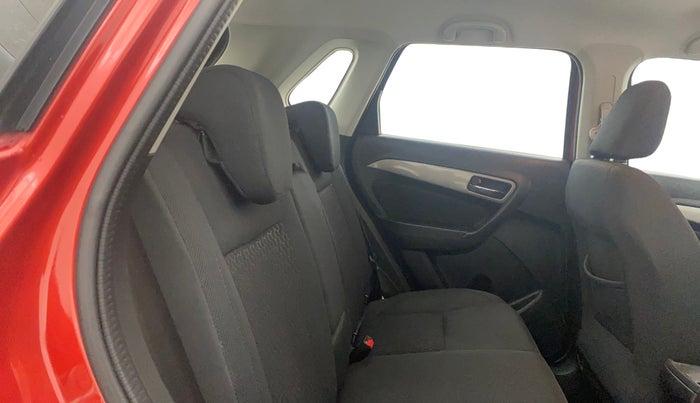 2019 Maruti Vitara Brezza ZDI PLUS DUAL TONE, Diesel, Manual, 35,944 km, Right Side Rear Door Cabin