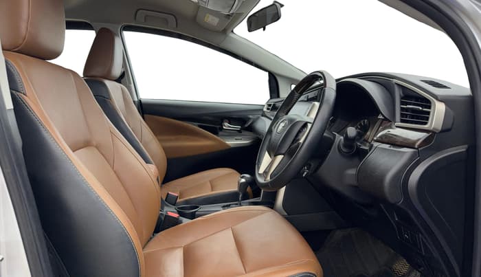 2022 Toyota Innova Crysta 2.7 ZX AT 7 STR, Petrol, Automatic, 43,783 km, Right Side Front Door Cabin