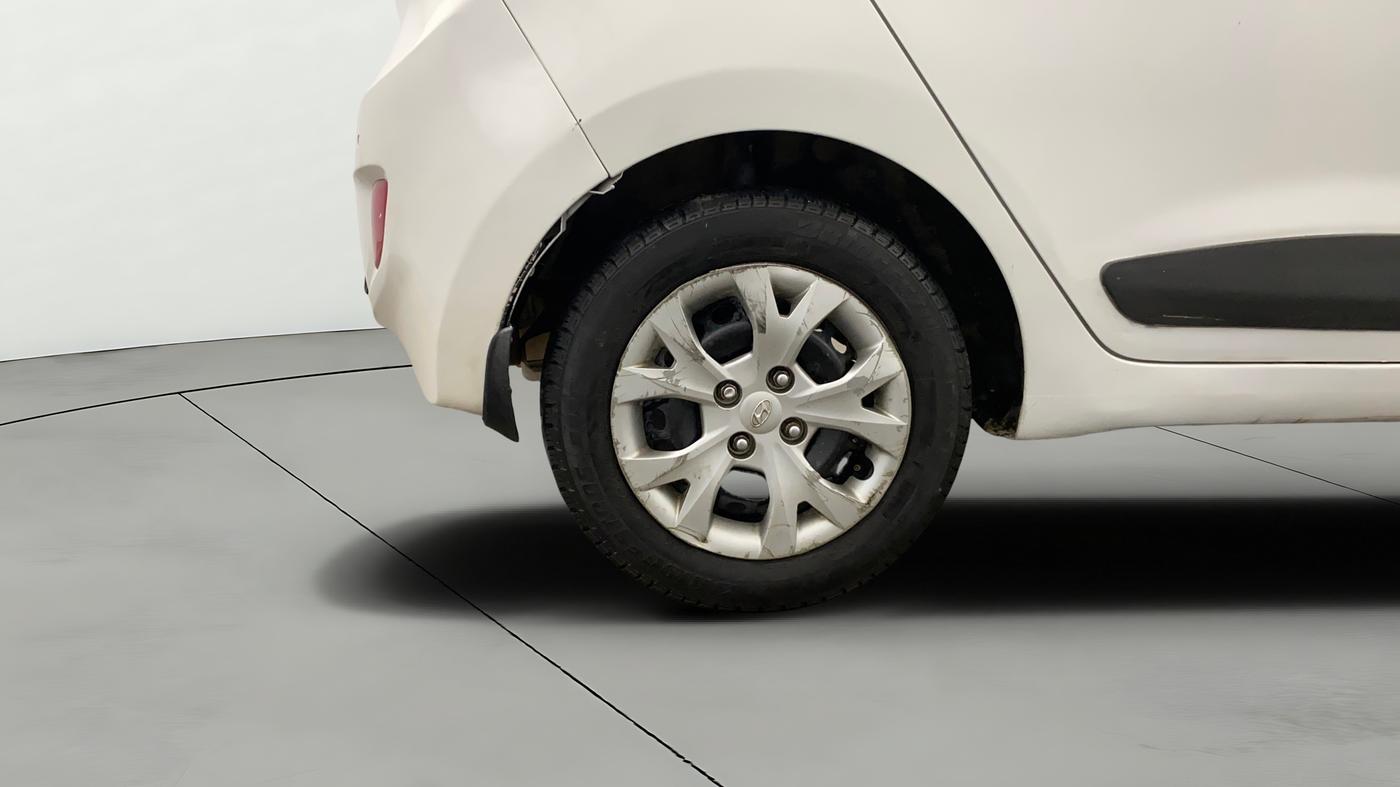 2015 Hyundai Grand i10 SPORTZ 1.2 KAPPA VTVT, Petrol, Manual, 95,057 km, Right Rear Wheel