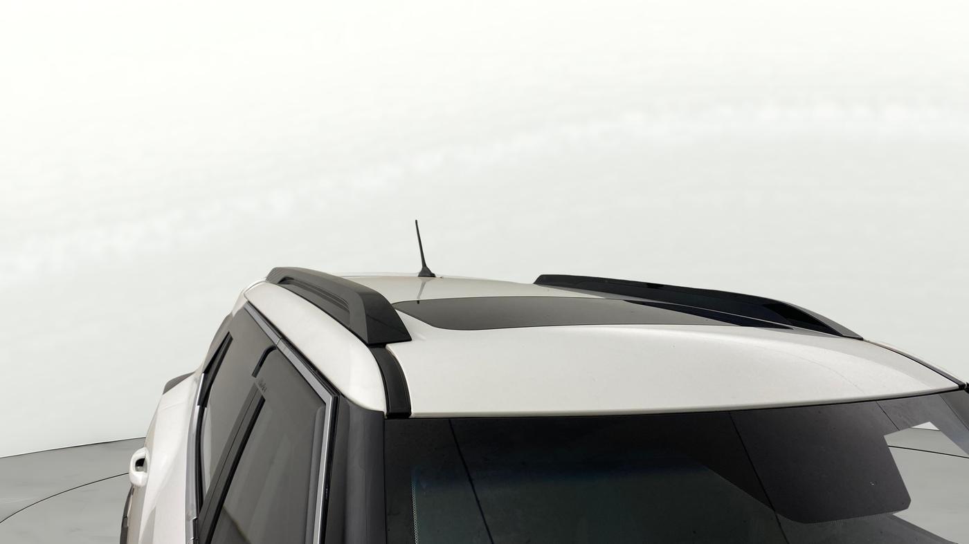 2024 Mahindra XUV 3XO AX5 1.2 L TCMPFI AT, Petrol, Automatic, 12,756 km, Roof