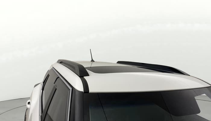 2024 Mahindra XUV 3XO AX5 1.2 L TCMPFI AT, Petrol, Automatic, 12,756 km, Roof