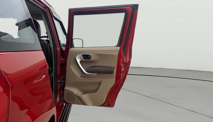 2017 Mahindra TUV300 T8, Diesel, Manual, 50,574 km, RHS Rear Door