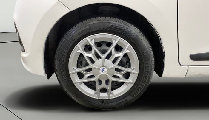 2015 Hyundai Grand i10 SPORTZ 1.2 KAPPA VTVT, Petrol, Manual, 66,342 km, Left Front Wheel