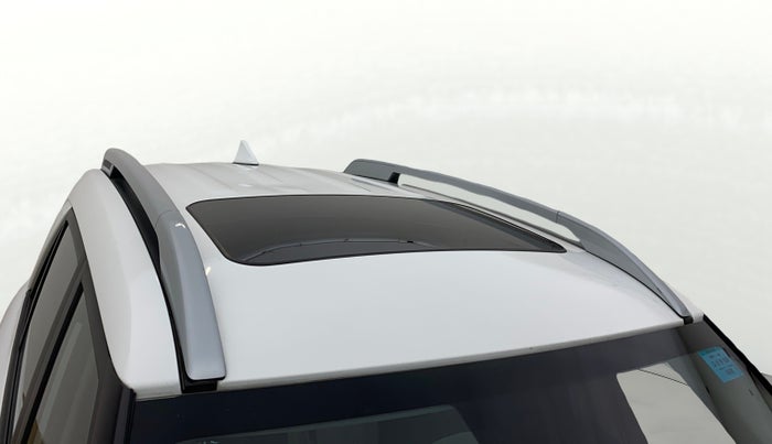 2023 Hyundai VENUE SX 1.2 PETROL, Petrol, Manual, 8,664 km, Roof