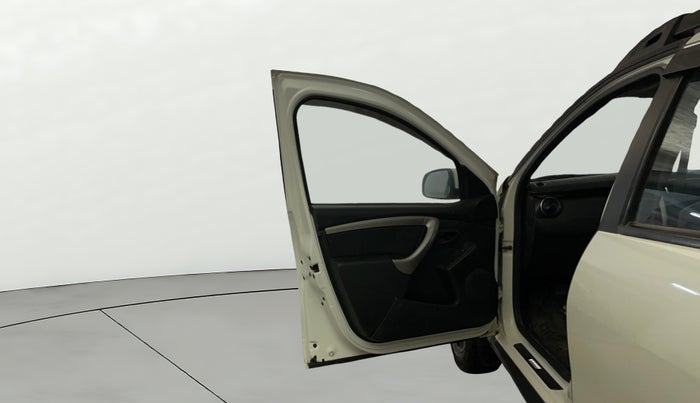 2021 Renault Duster RXS 1.5 PETROL MT, Petrol, Manual, 52,200 km, LHS Front Door