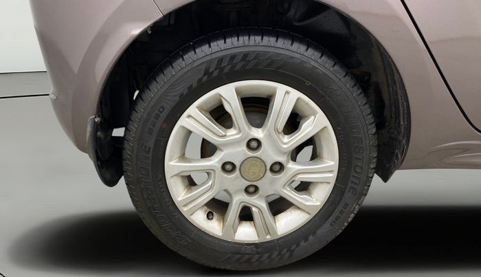 2017 Tata Tiago XZA PETROL, Petrol, Automatic, 66,985 km, Right Rear Wheel