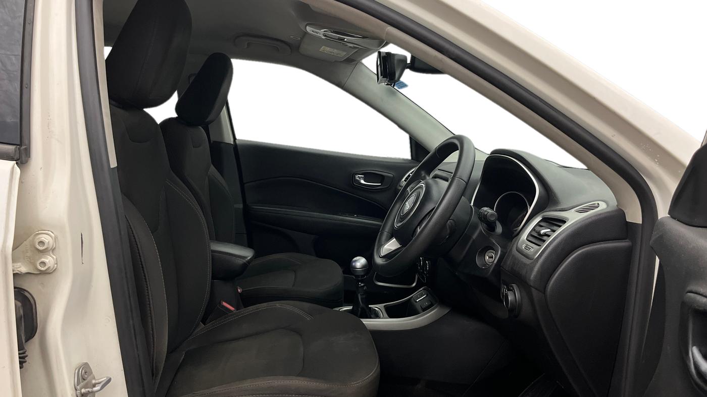 2019 Jeep Compass SPORT 1.4 PETROL, Petrol, Manual, 68,815 km, Right Side Front Door Cabin