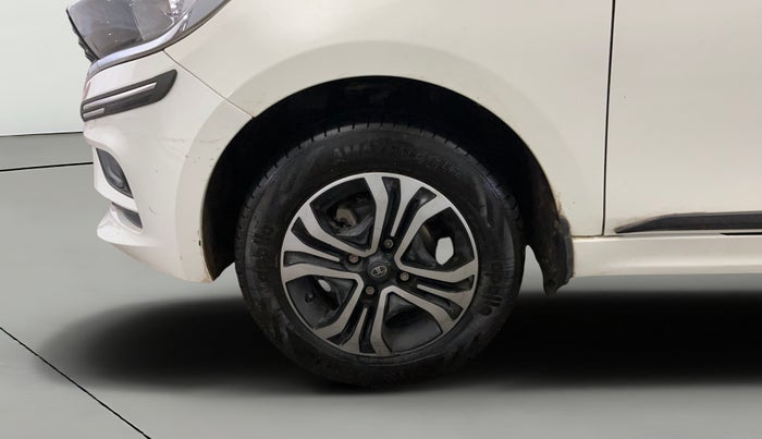 2024 Tata Tiago XT CNG, CNG, Manual, 44,879 km, Left Front Wheel