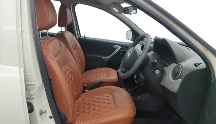 2013 Renault Duster RXE PETROL, Petrol, Manual, 61,904 km, Right Side Front Door Cabin