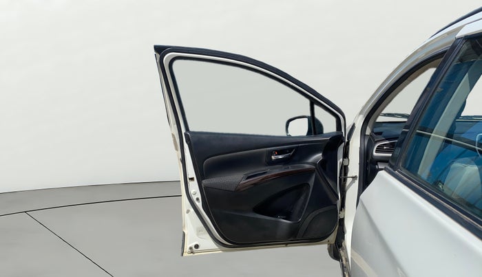 2017 Maruti S Cross ZETA 1.3, Diesel, Manual, 1,04,178 km, LHS Front Door