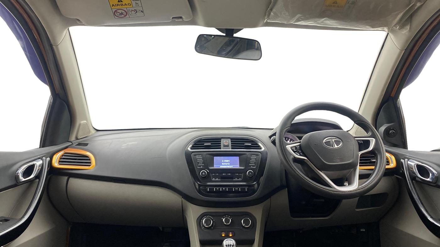 2016 Tata Tiago XZ PETROL, Petrol, Manual, 73,795 km, Dashboard